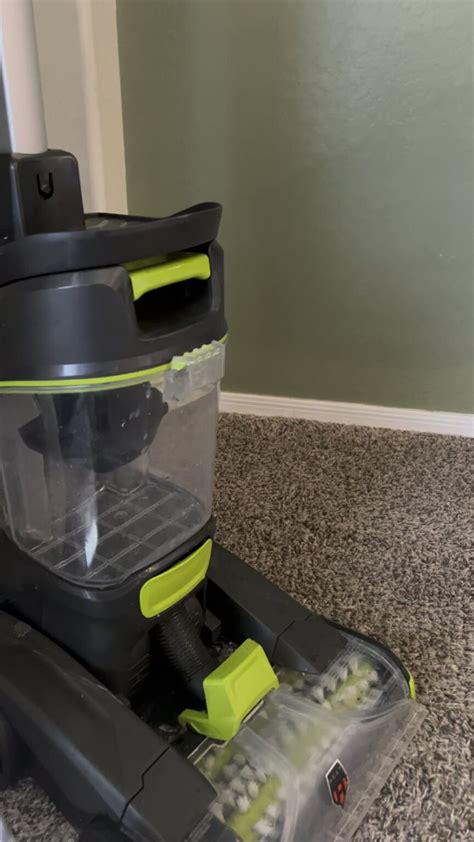 Fixing a Leaking Hoover Carpet Cleaner: Expert Tips for。